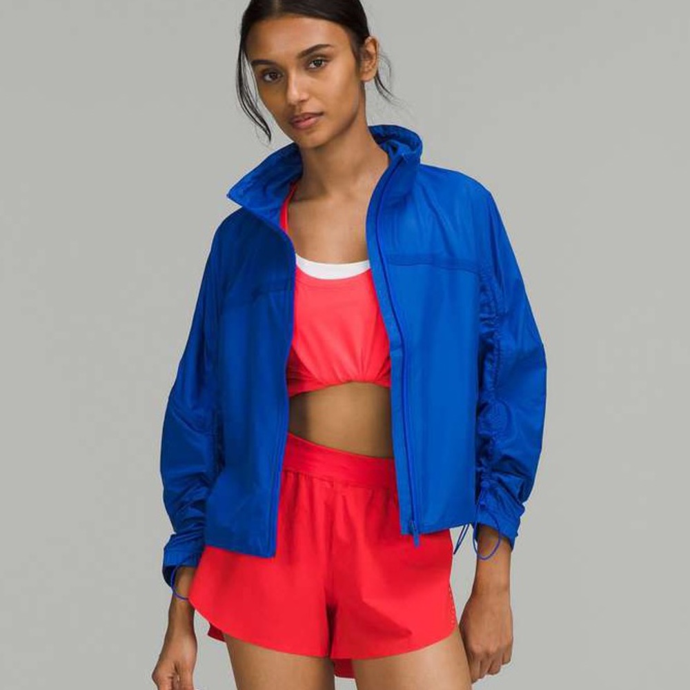 Lululemon Lightweight Cropped Track Jacket -
Blazer Blue Tone